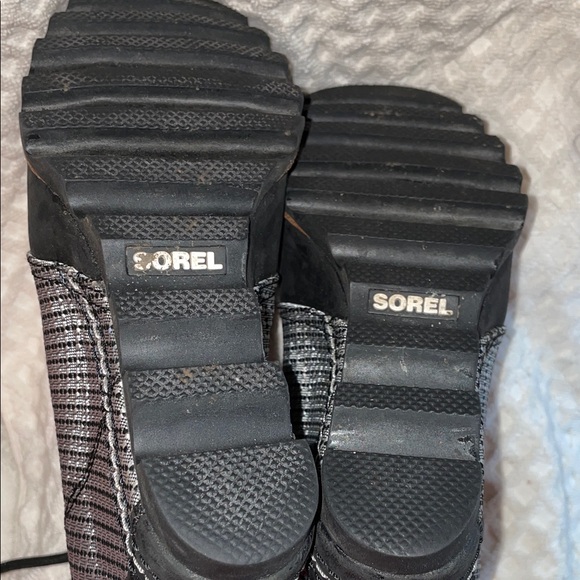 Sorel Women's Black and White Lace-Up Boots - Picture 4 of 11